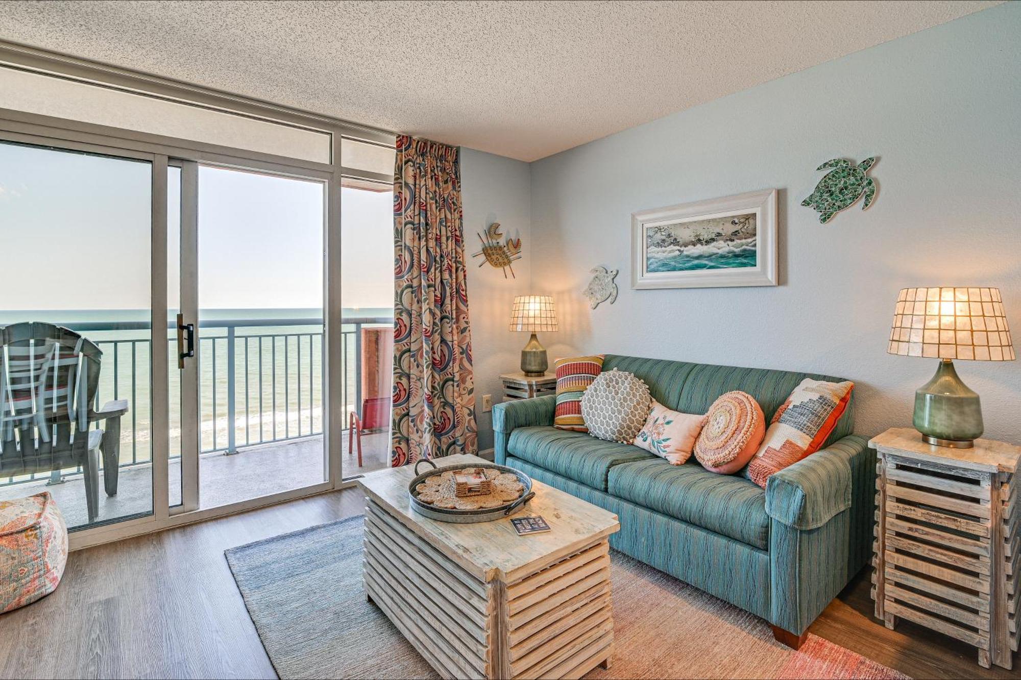 Beachy Condo With Pool Access And Steps To Boardwalk! เมอร์เทิลบีช ภายนอก รูปภาพ