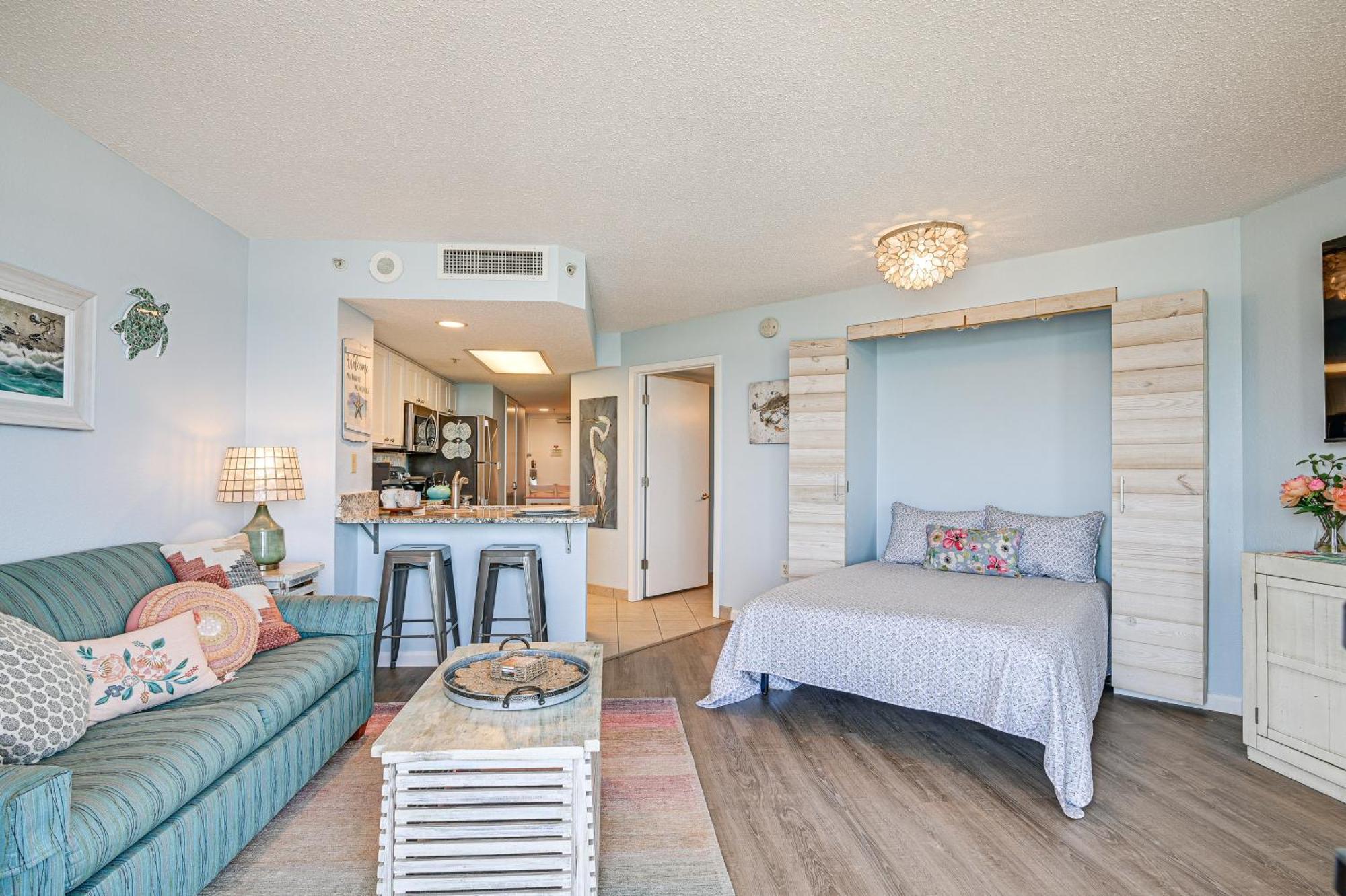 Beachy Condo With Pool Access And Steps To Boardwalk! เมอร์เทิลบีช ภายนอก รูปภาพ