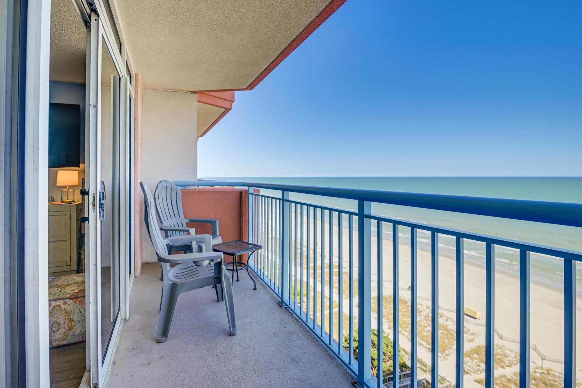 Beachy Condo With Pool Access And Steps To Boardwalk! เมอร์เทิลบีช ภายนอก รูปภาพ