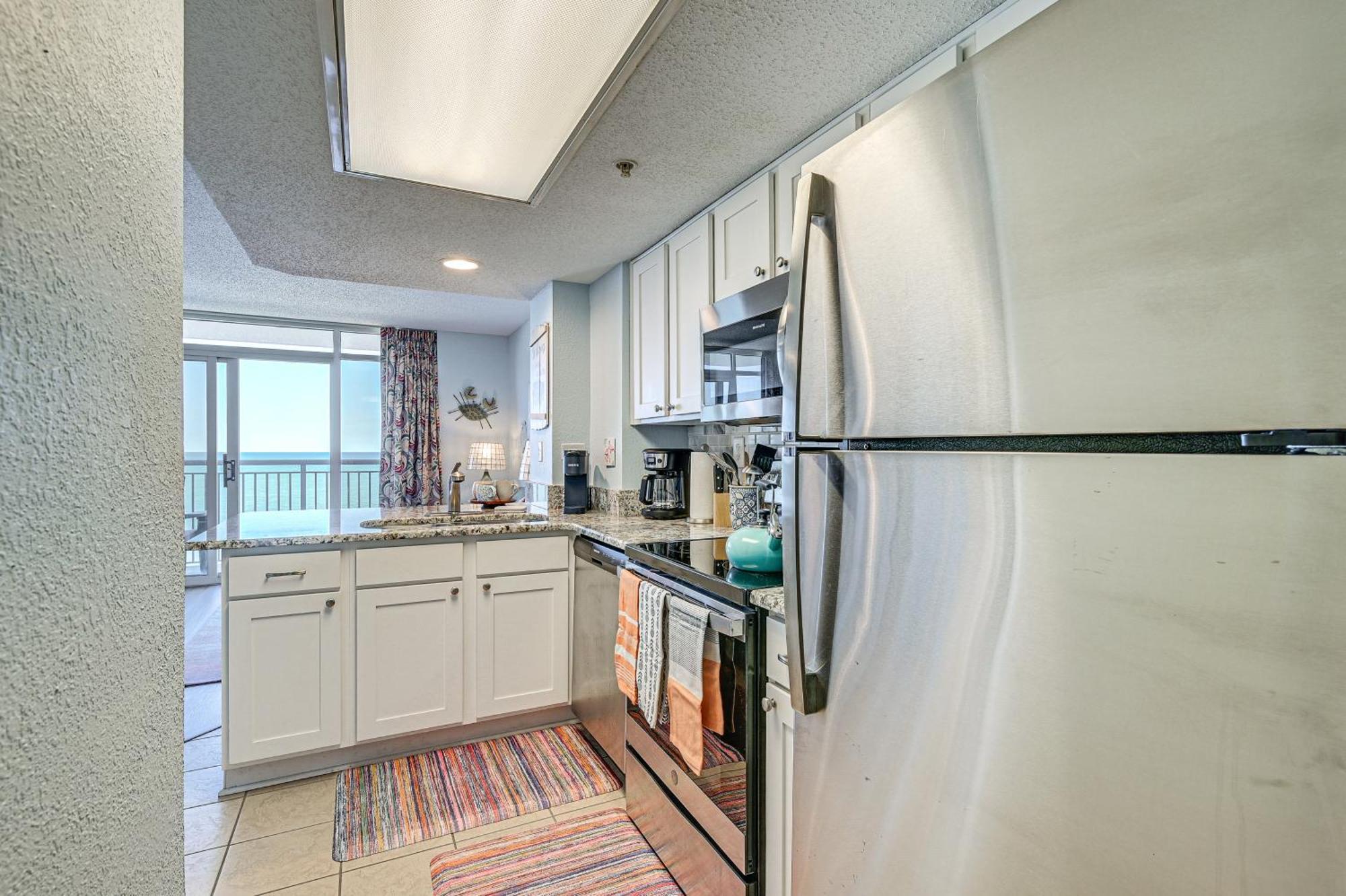 Beachy Condo With Pool Access And Steps To Boardwalk! เมอร์เทิลบีช ภายนอก รูปภาพ